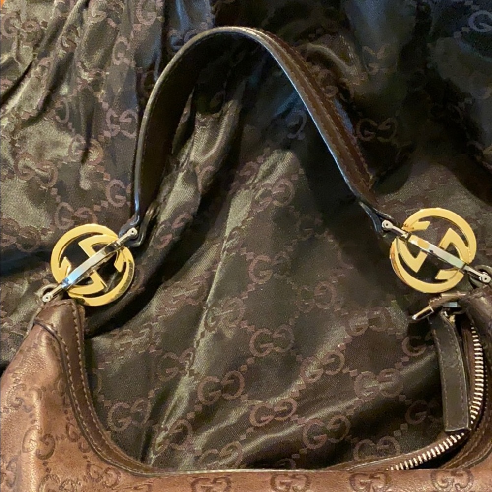 Gucci Bag Looks brand new you would love it!! - Picture 4 of 4